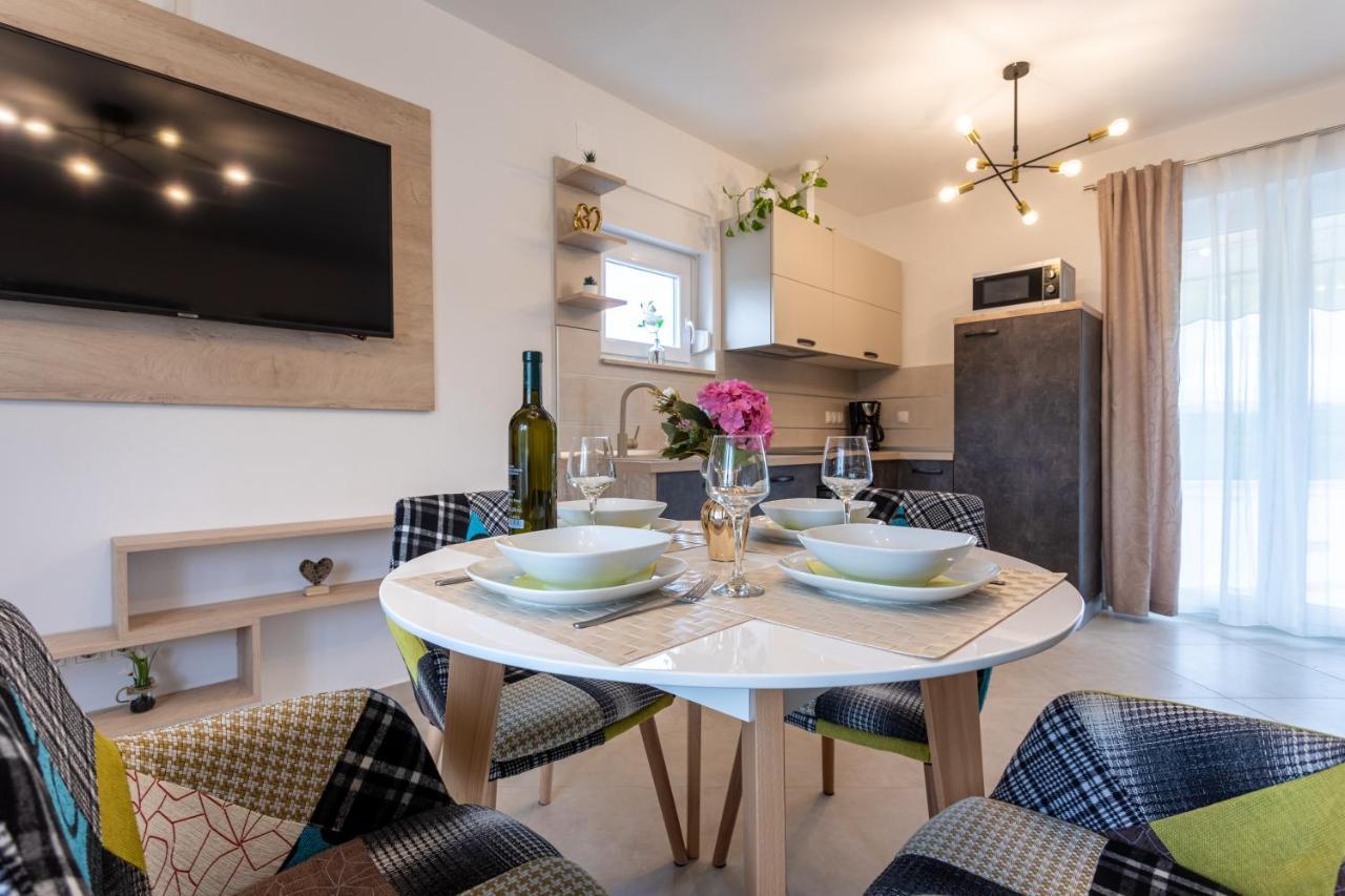 Sveti Ivan Dobrinjski Apartment Ivan מראה חיצוני תמונה